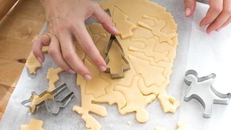 The Reason You Should Mix In Cornstarch When Making Sugar Cookies